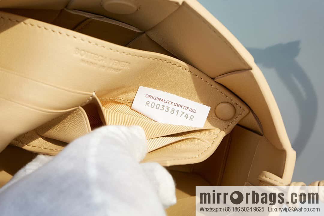 #BV 2023 Cassette Strap Underarm Bag, Model: 730543 Model 80846 Oatmeal