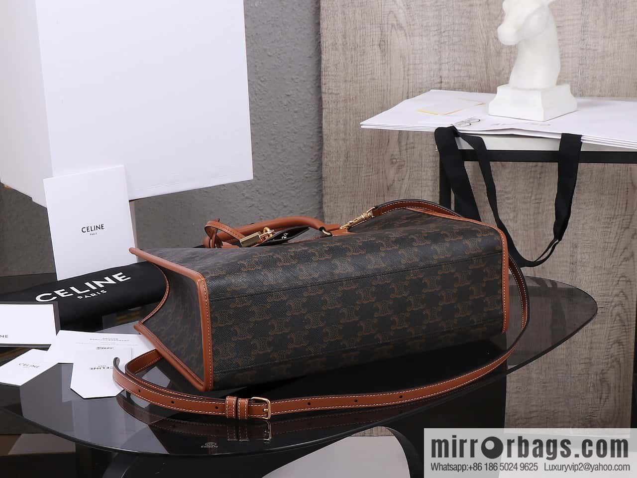 [Premium quality, all-steel hardware 】 𝗖𝗘𝗟𝗜𝗡𝗘 | horizontal tote small, model: 199742