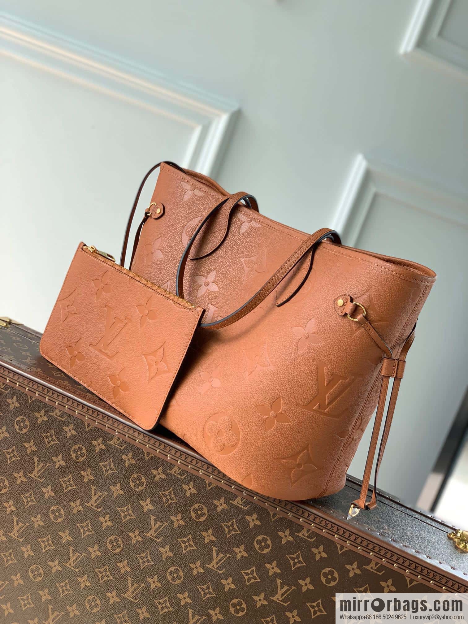 M45684 Full leather embossed Neverfull medium shopping bag