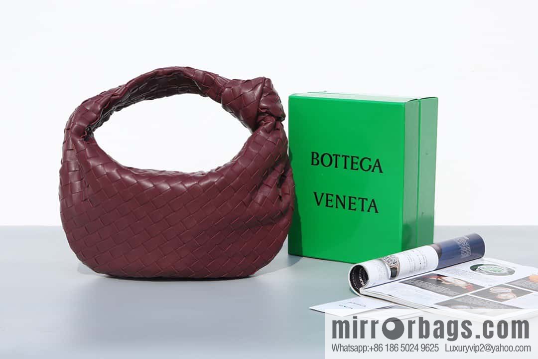 Bottega veneta #JODIE Bag Medium Burgundy, Model 690225 Number: 80700