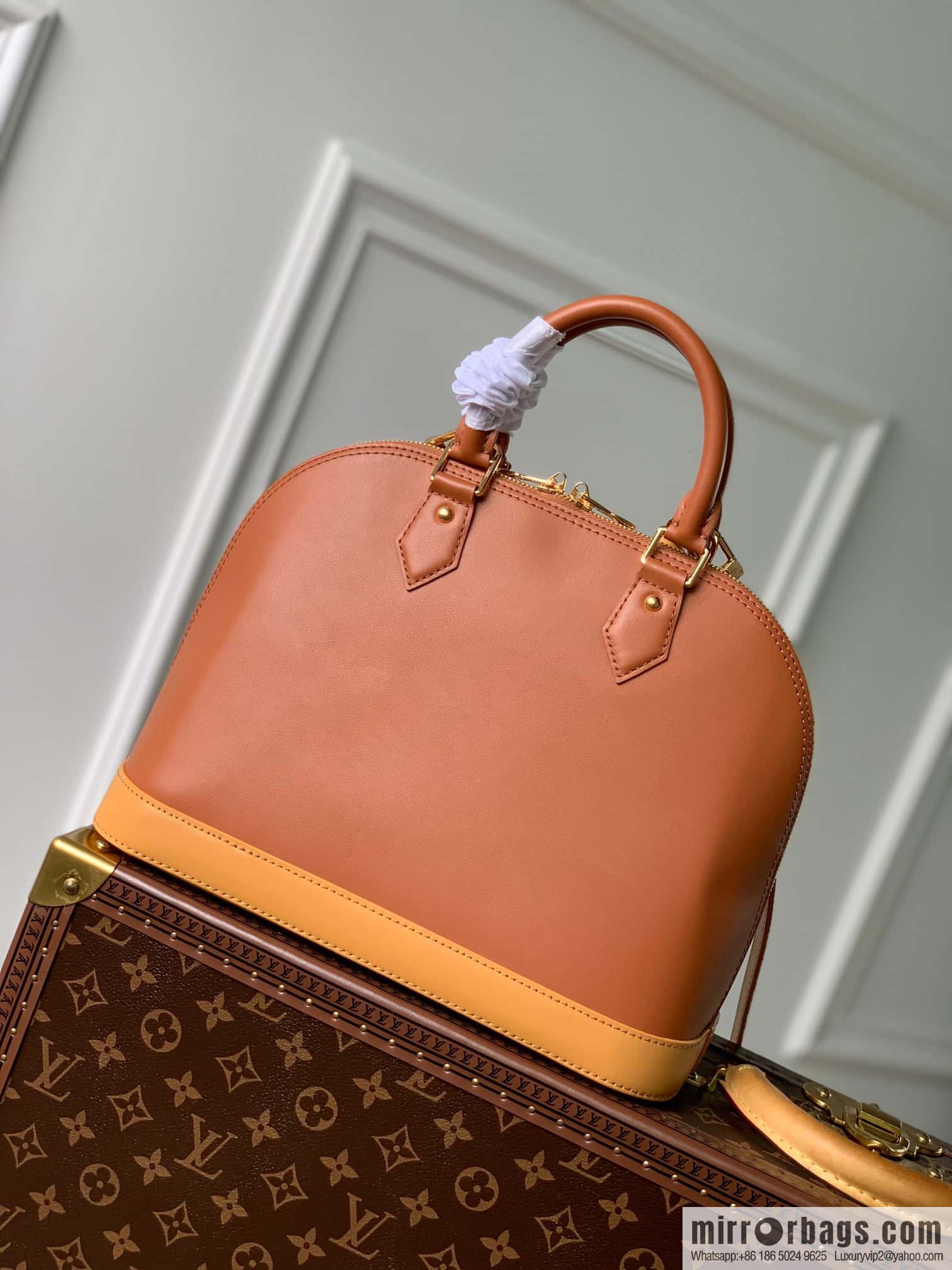 LV shell bag Alma small handbag M91611