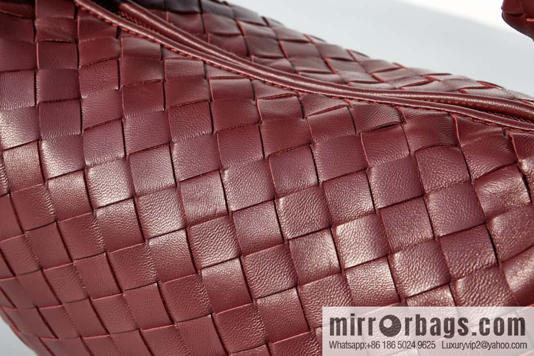 Bottega veneta #JODIE Bag Medium Burgundy, Model 690225 Number: 80700