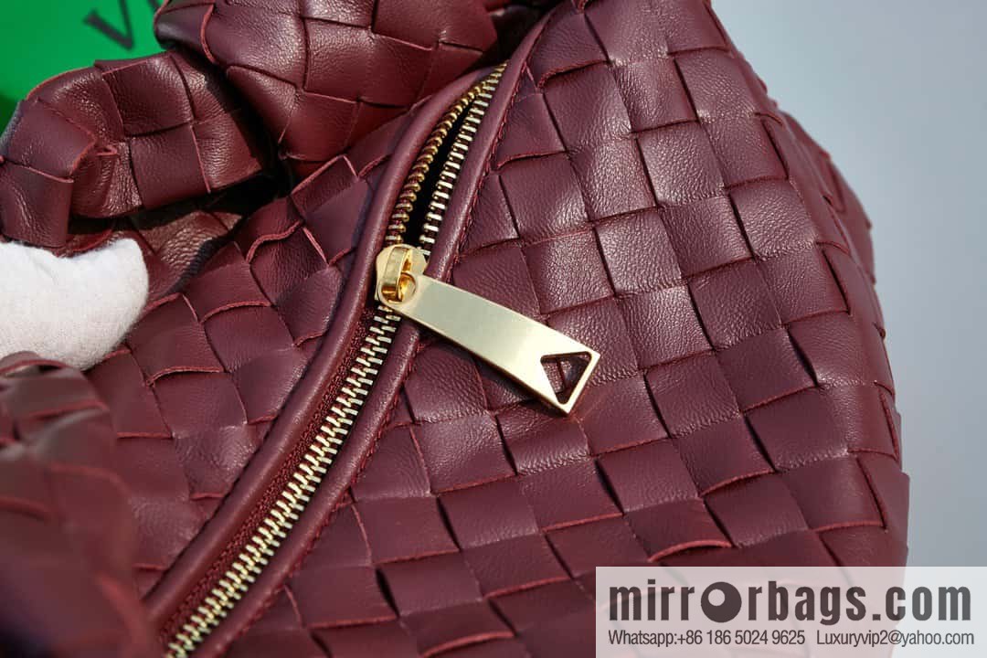 Bottega veneta #JODIE Bag Medium Burgundy, Model 690225 Number: 80700