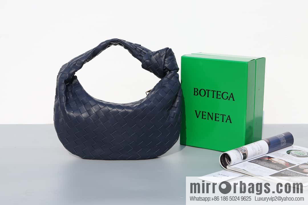 Bottega veneta #JODIE Bag Model 690225 Number: 80700 Medium Dark Blue