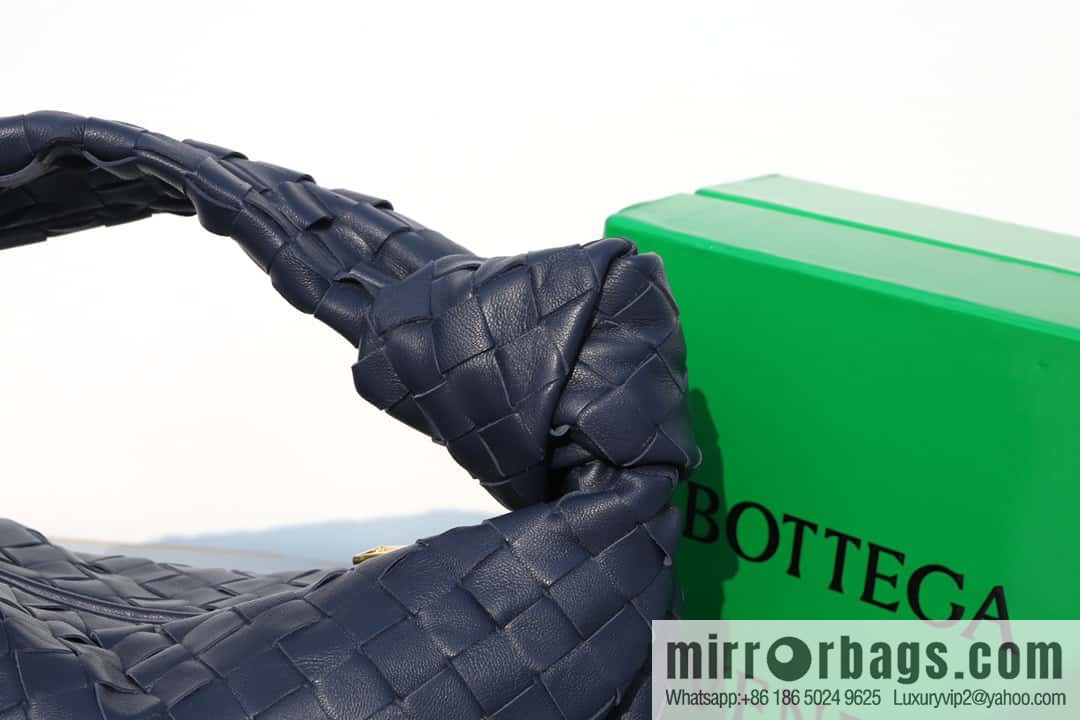 Bottega veneta #JODIE Bag Model 690225 Number: 80700 Medium Dark Blue