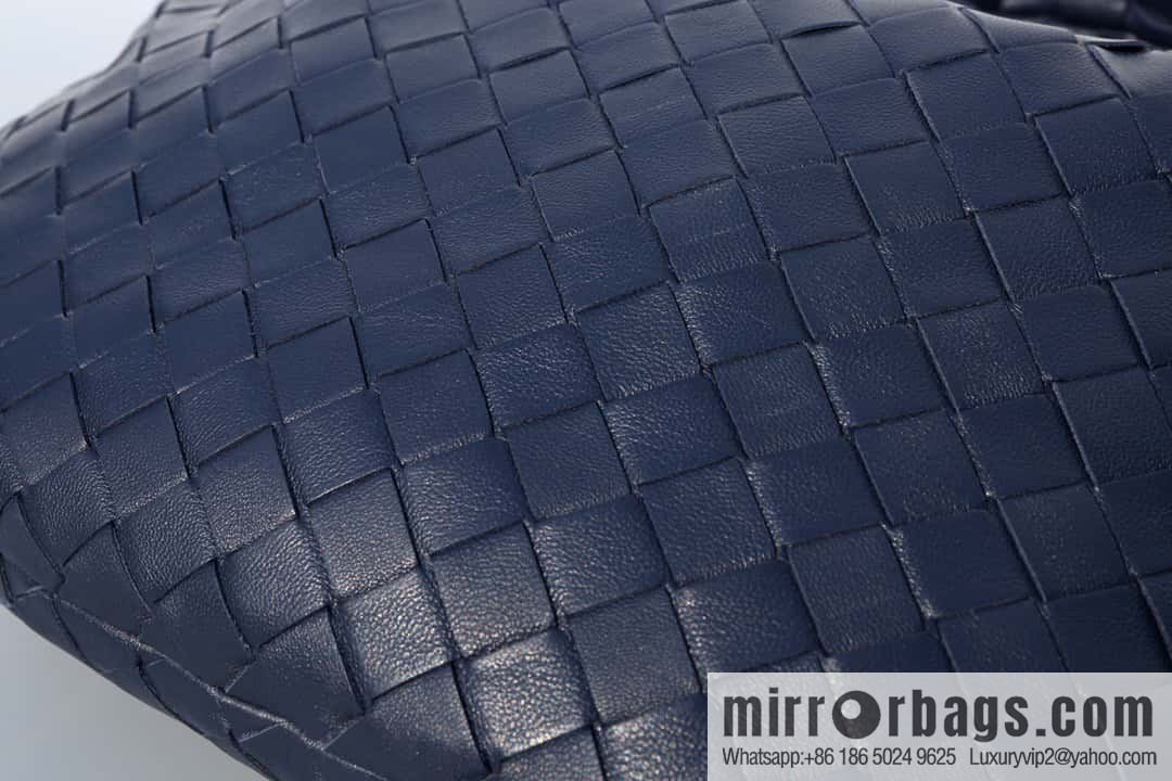 Bottega veneta #JODIE Bag Model 690225 Number: 80700 Medium Dark Blue