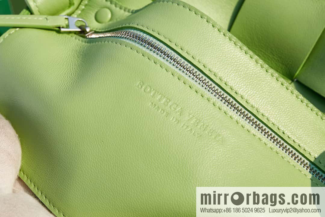 Bottega Veneta Number: 80820 #cassette weaving Rubik's Cube bag mint green