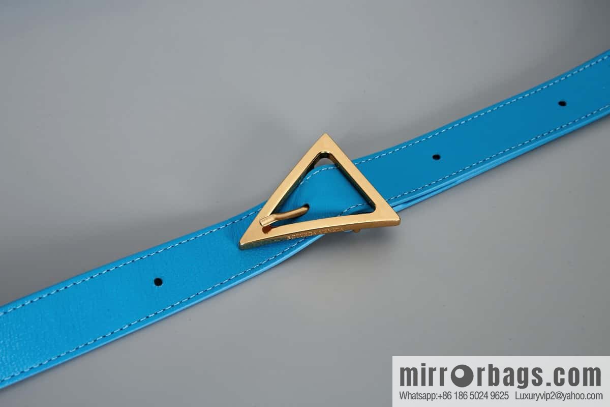 Bottega Veneta Padded Cassette Bag Model; 591970 BV Cassette Pillow Bag, Pool Blue