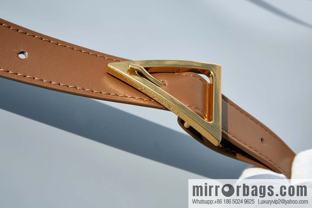 Bottega Veneta Padded Cassette Bag Model; 591970 BV Cassette Pillow Bag, Caramel