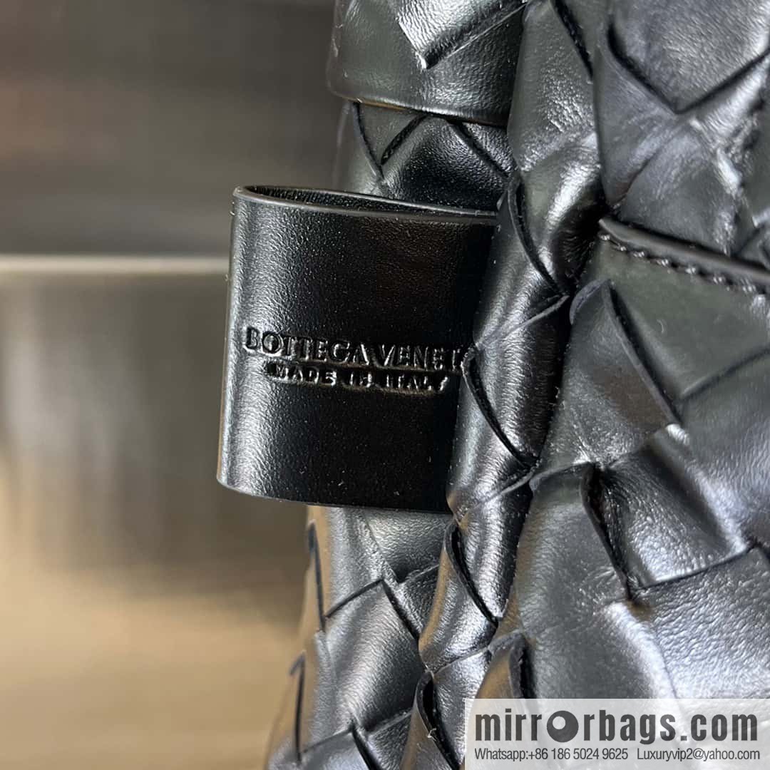 #Bv new men's backpack 730728 classic woven backpack model number: 730728 black