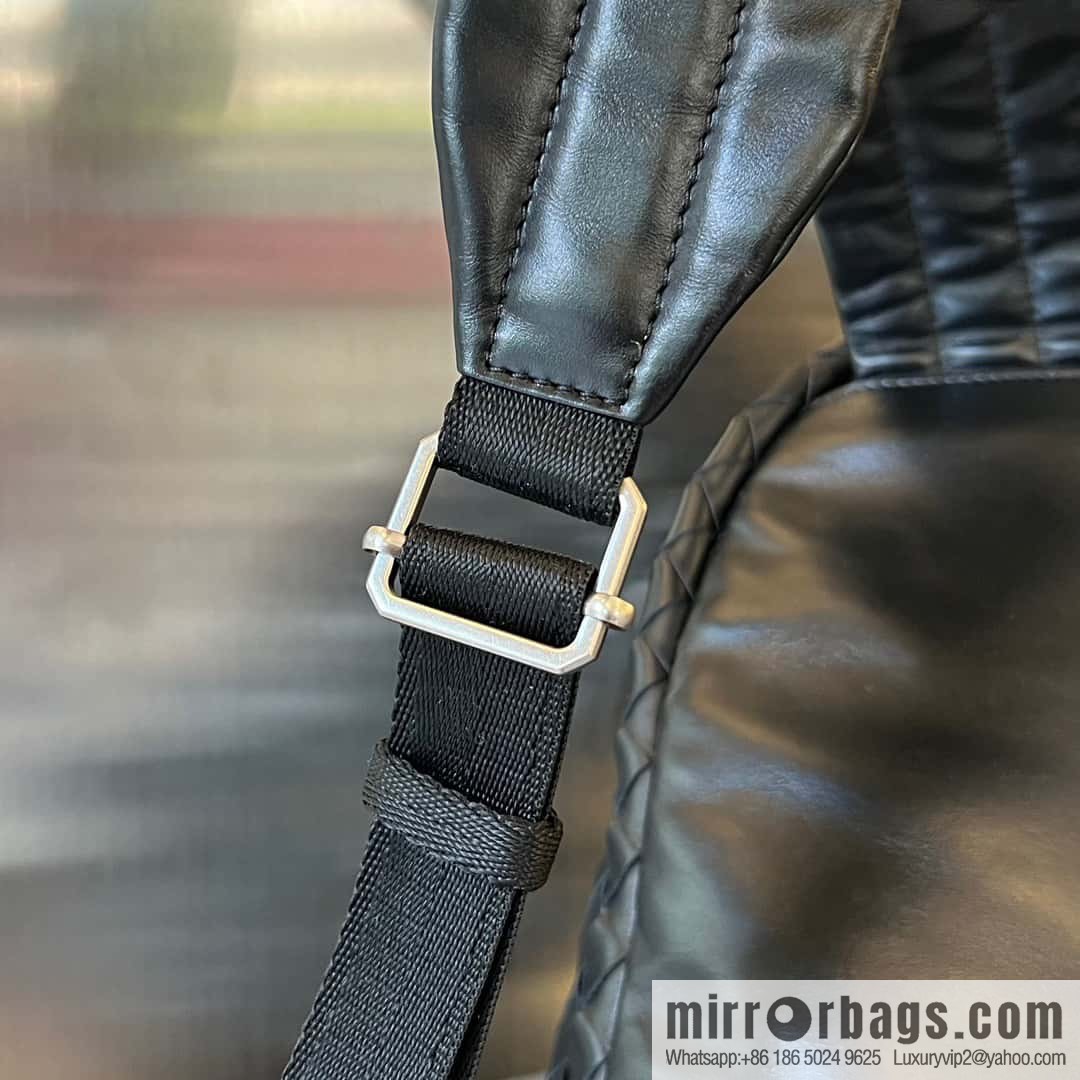 #Bv new men's backpack 730728 classic woven backpack model number: 730728 black