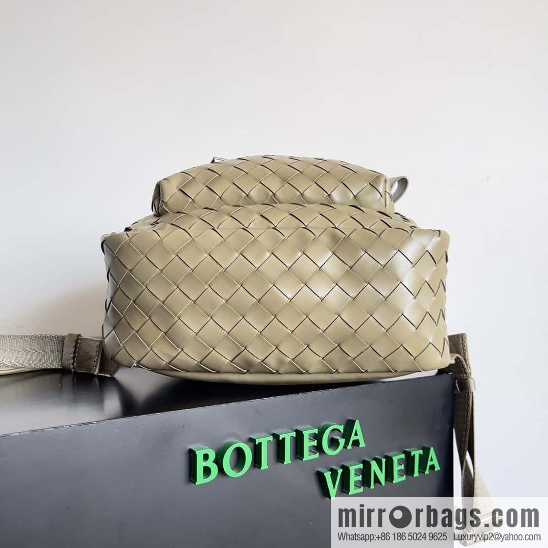 #Bv new men's backpack 730728 classic woven backpack model number: 730728 taupe