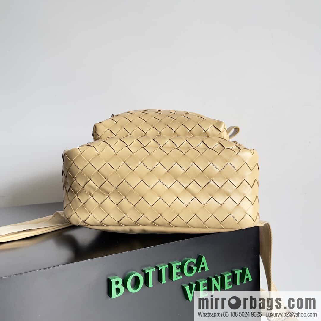 #Bv new men's backpack 730728 classic woven backpack model number: 730728 oat color