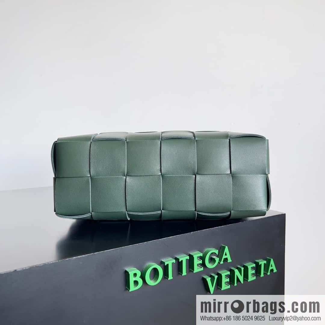 2022 autumn and winter latest armpit bag shoulder strap bag BRICK Cassette model number: 729166 rain tree green