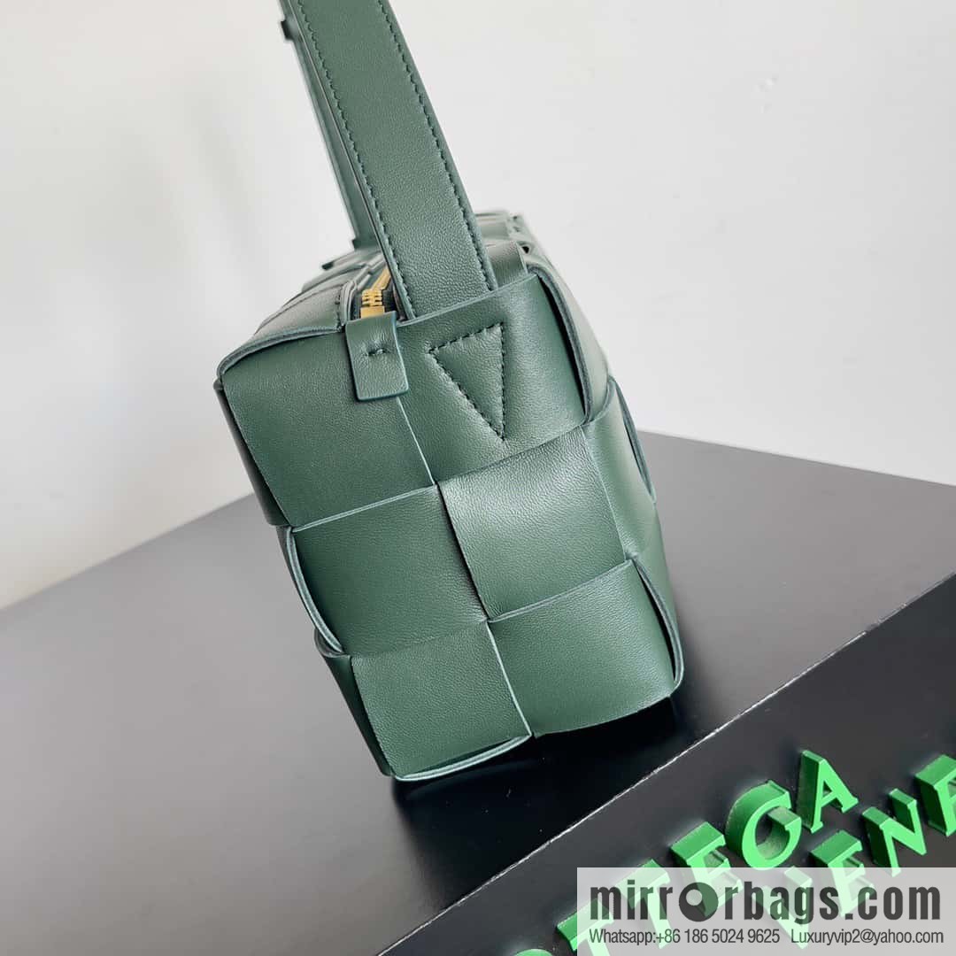 2022 autumn and winter latest armpit bag shoulder strap bag BRICK Cassette model number: 729166 rain tree green