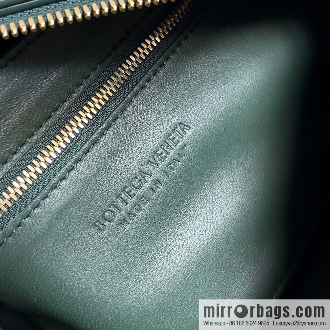 2022 autumn and winter latest armpit bag shoulder strap bag BRICK Cassette model number: 729166 rain tree green