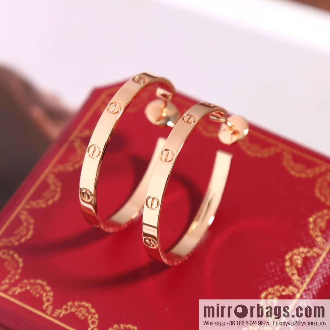 ☀Cartier LOVE series stud earrings ☀