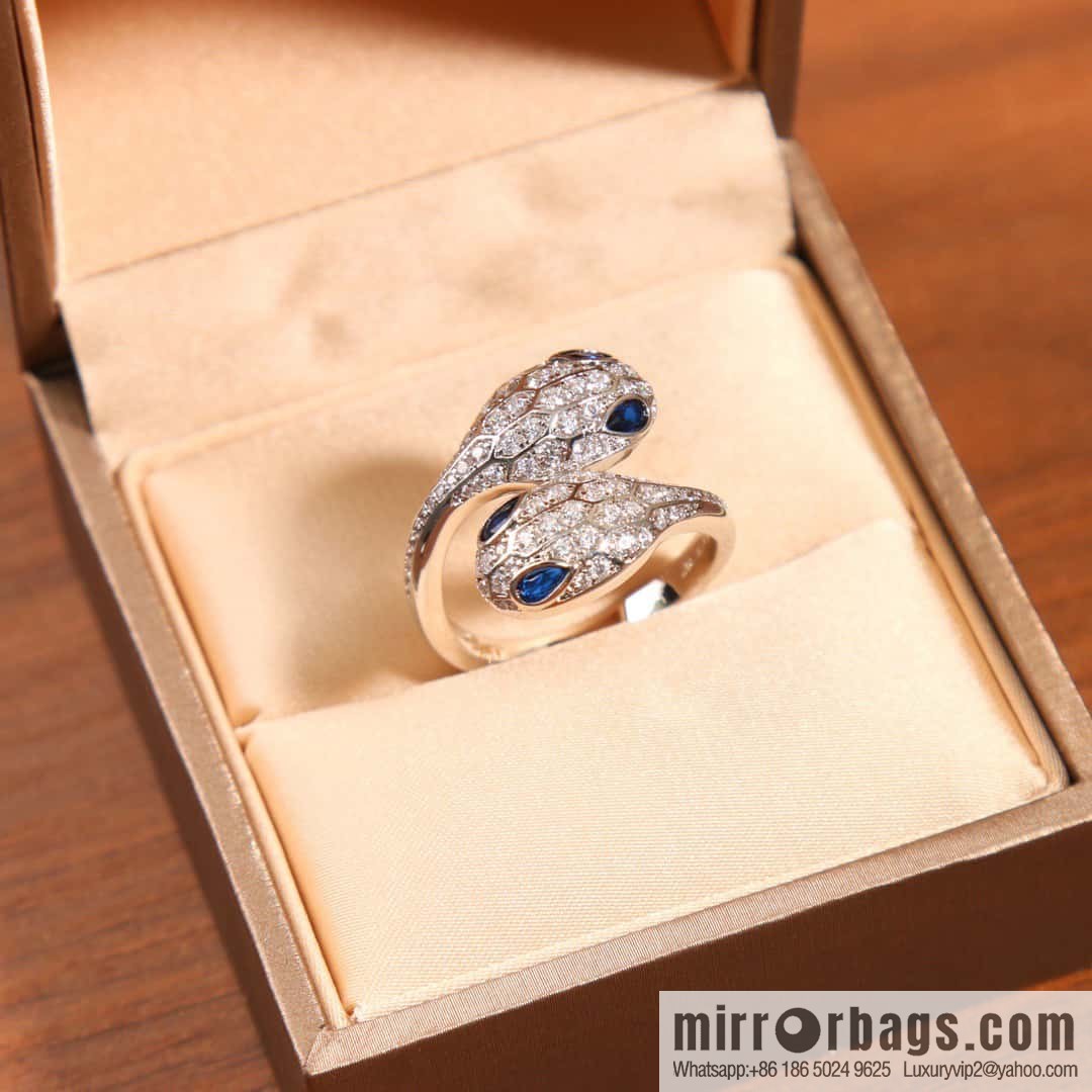 ☀BVLGARI SERPENTI SEDUTTORI Liu Guang Snake Shadow, Snakehead Ring ☀️