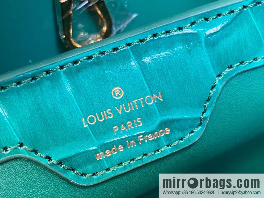 [Boutique‑grade] M48865 green, crocodile pattern full leather cap that English series Capucines BB handbag