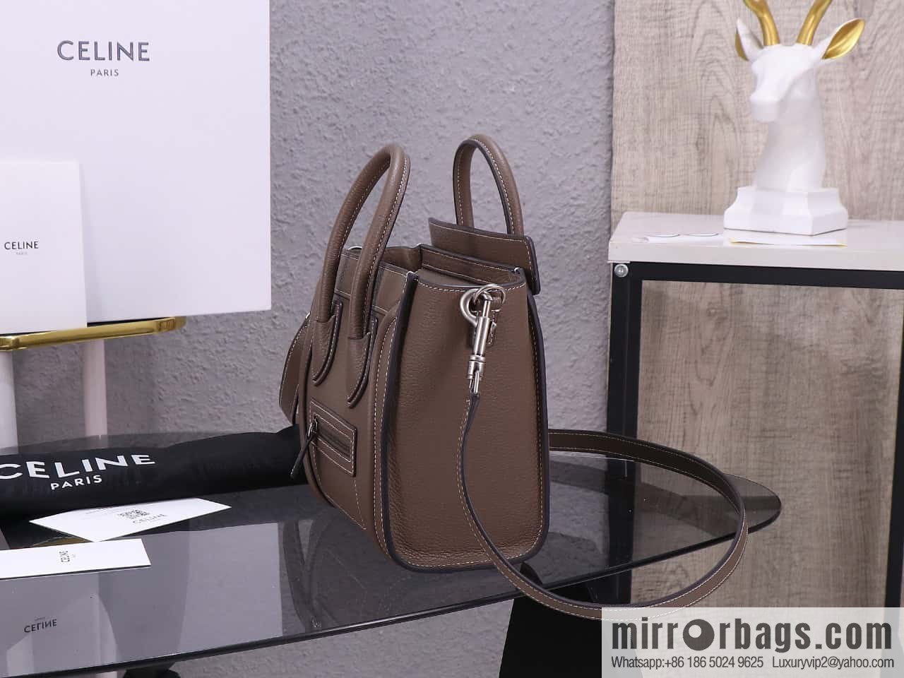 [Premium quality, all-steel hardware] Celine nano Luggage smiley face bag, model 168243