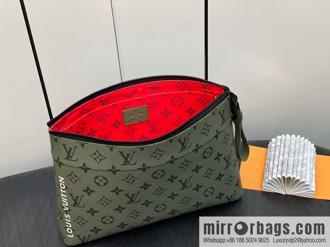 [Boutique‑grade] M82008 green flower clutch bag series Pochette Voyage Souple clutch bag Keepall Bandoulière 25 handbag