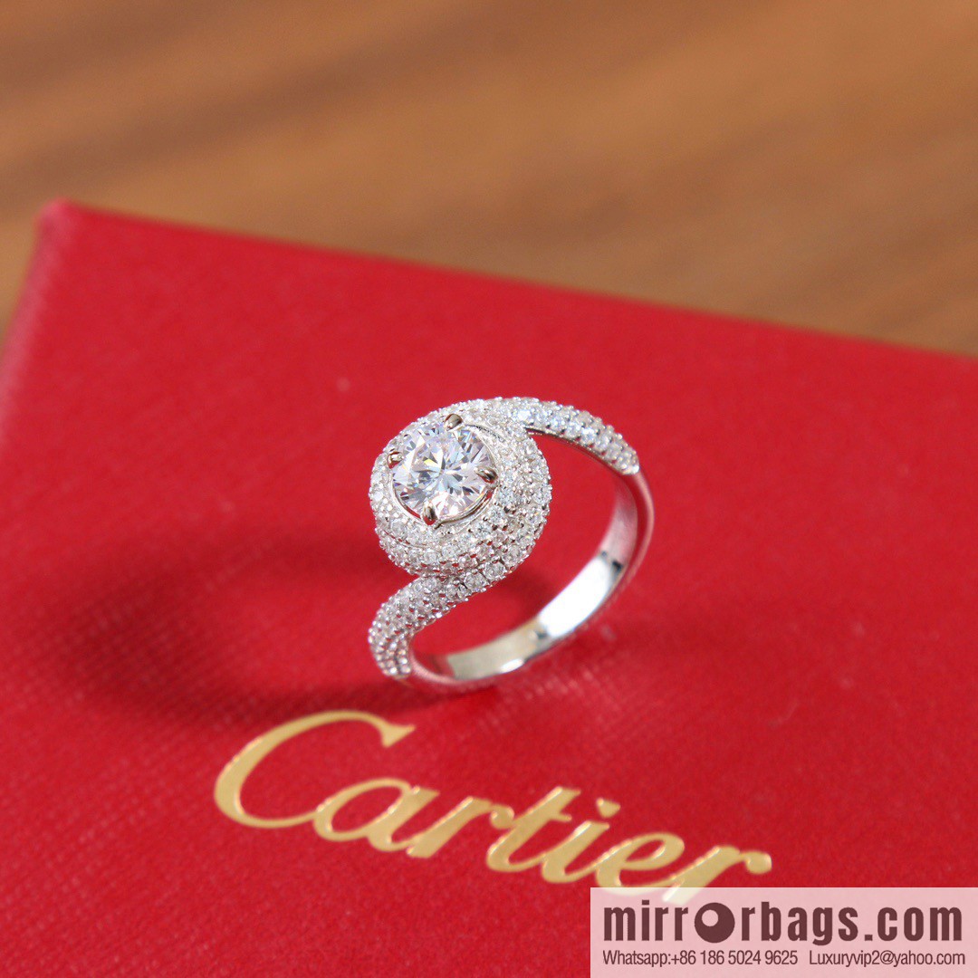 ☀️Cartier single diamond twist ring ☀️