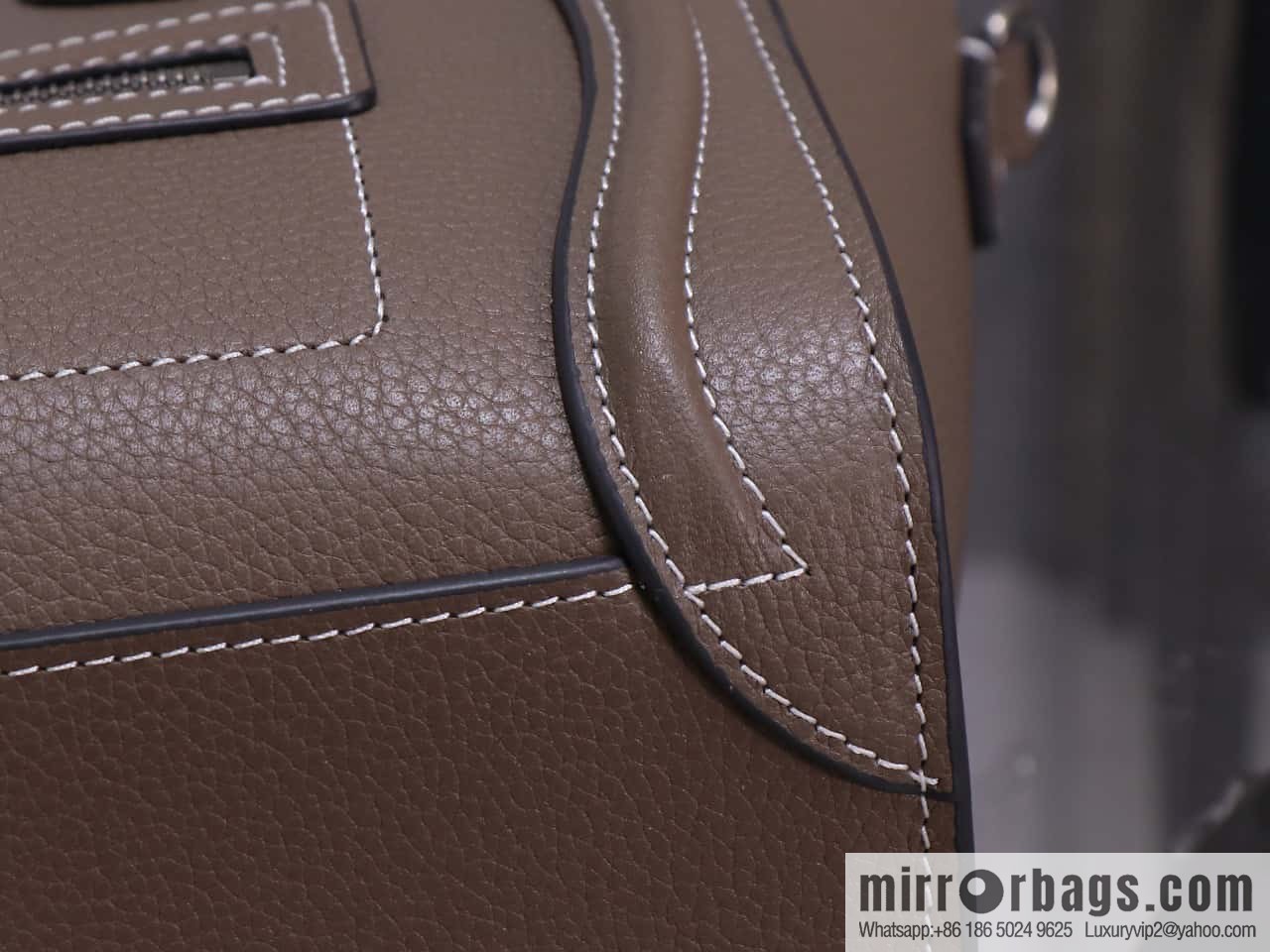 [Premium quality, all-steel hardware] Celine nano Luggage smiley face bag, model 168243