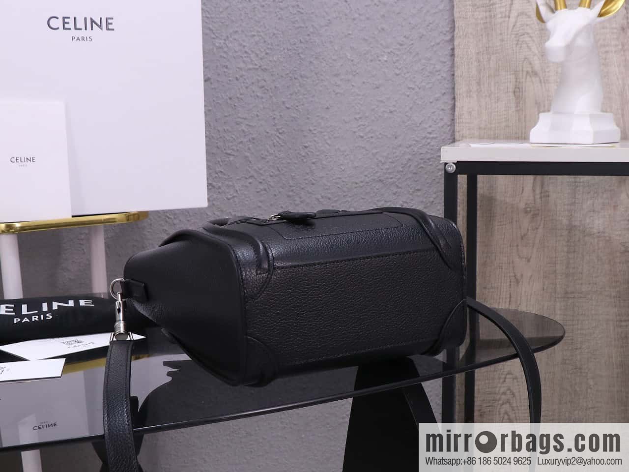 [Premium quality, all-steel hardware] Celine nano Luggage smiley face bag, model 168243