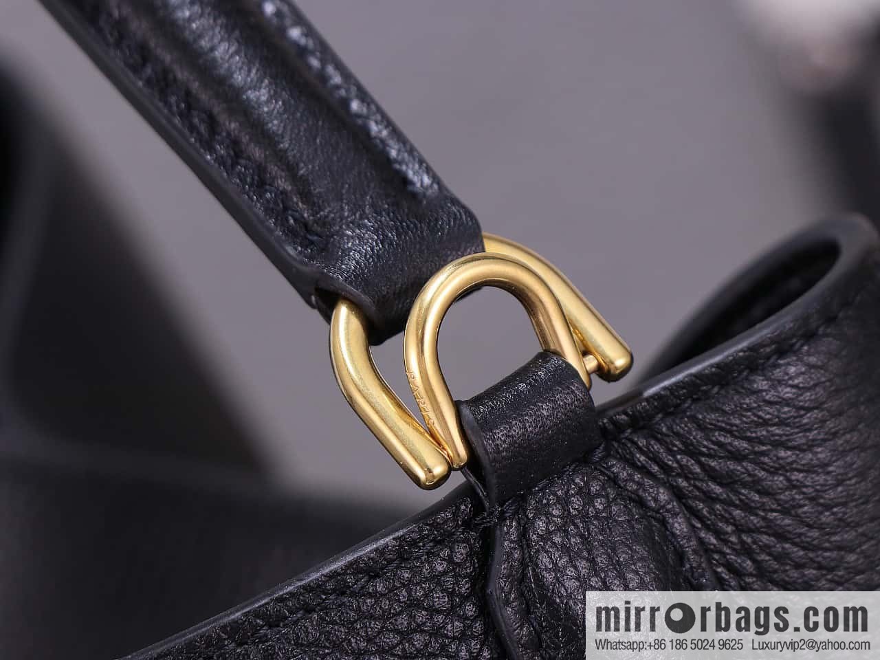 [Premium quality, all steel hardware] CELINE Bucket 16 calfskin bucket bag No.: 195573