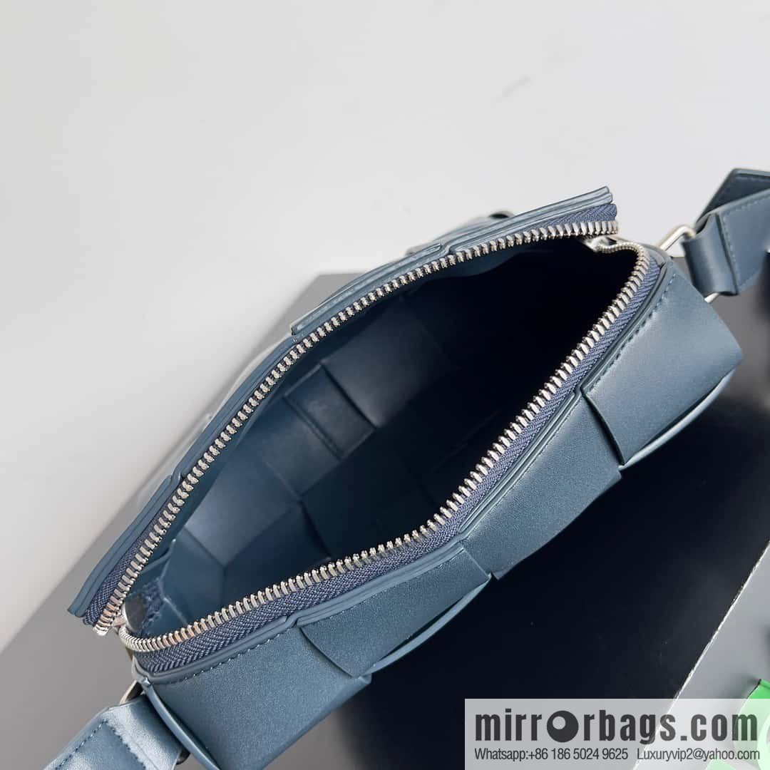 BV Men's Camera Bag BV Men's 2023 SS Pre Spring New Camera, Model Number: 730027 Dark Blue