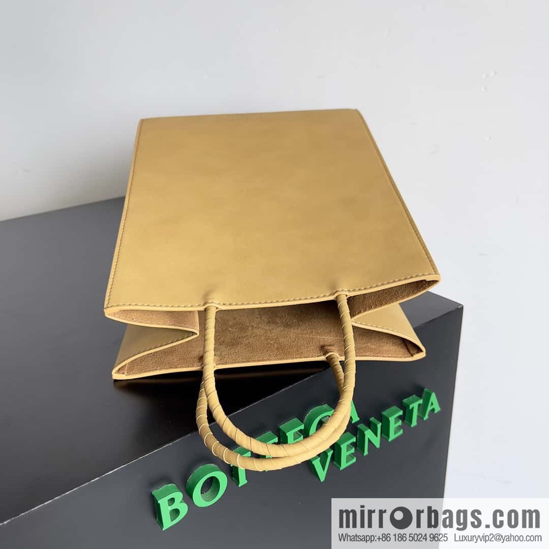 Bv 2023 early autumn new product Brown Bag fun kraft paper bag, model number: 741542 small leather paper tray
