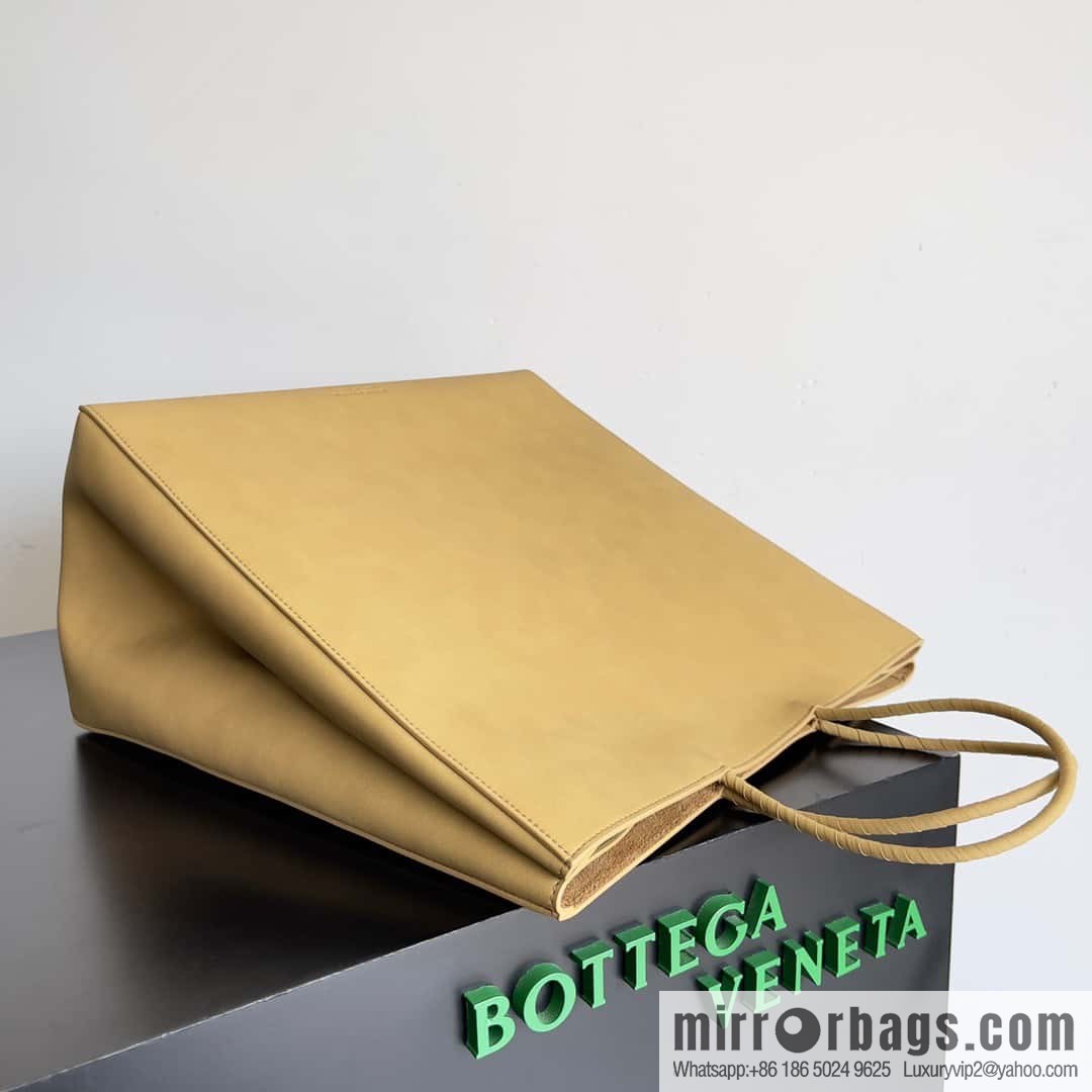 Bv 2023 early autumn new product Brown Bag fun kraft paper bag, model number: 741557 large leather paper tray