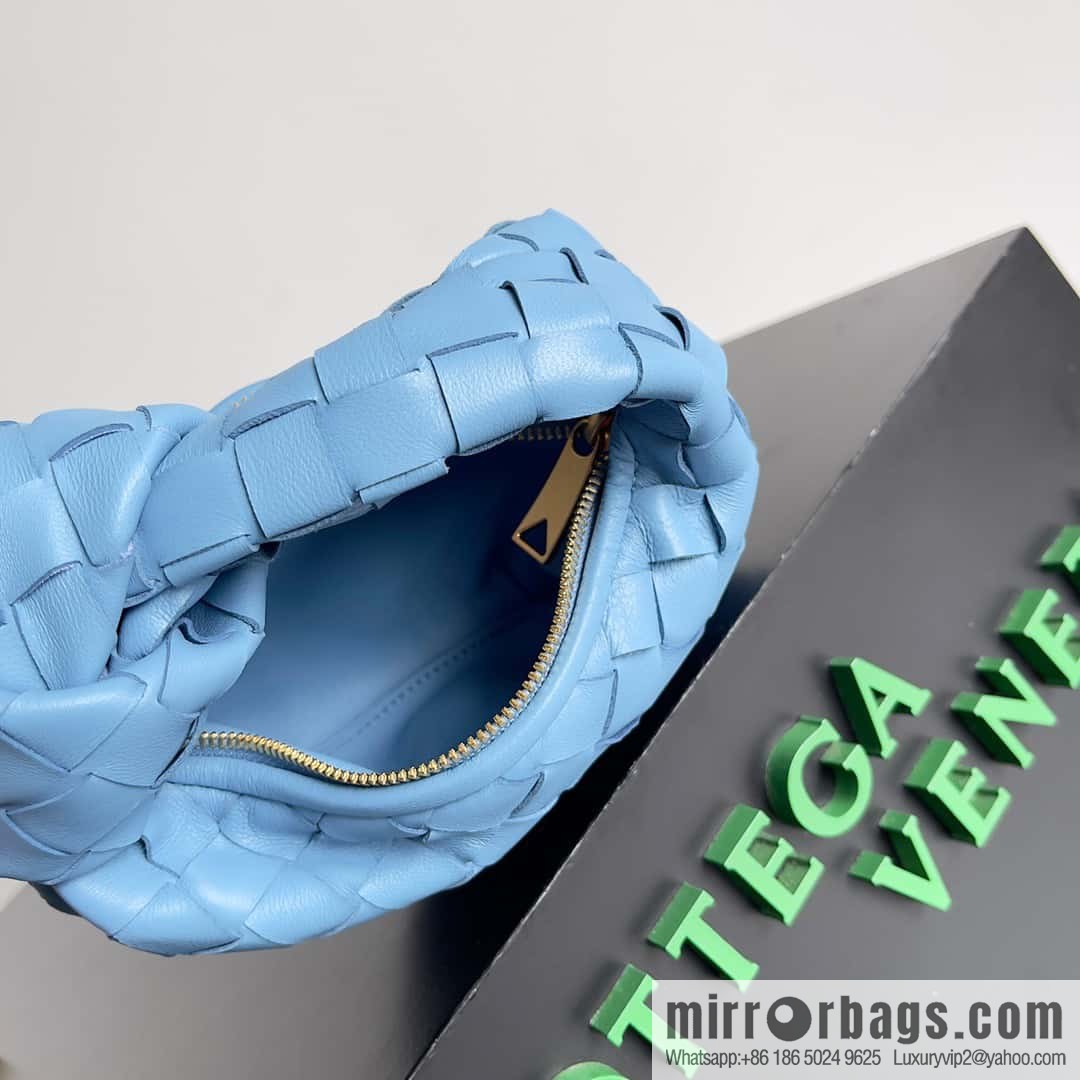 BV super mini JODIE tote bag dumpling bag, woven knotted bag, model number: 730828 hurricane blue.