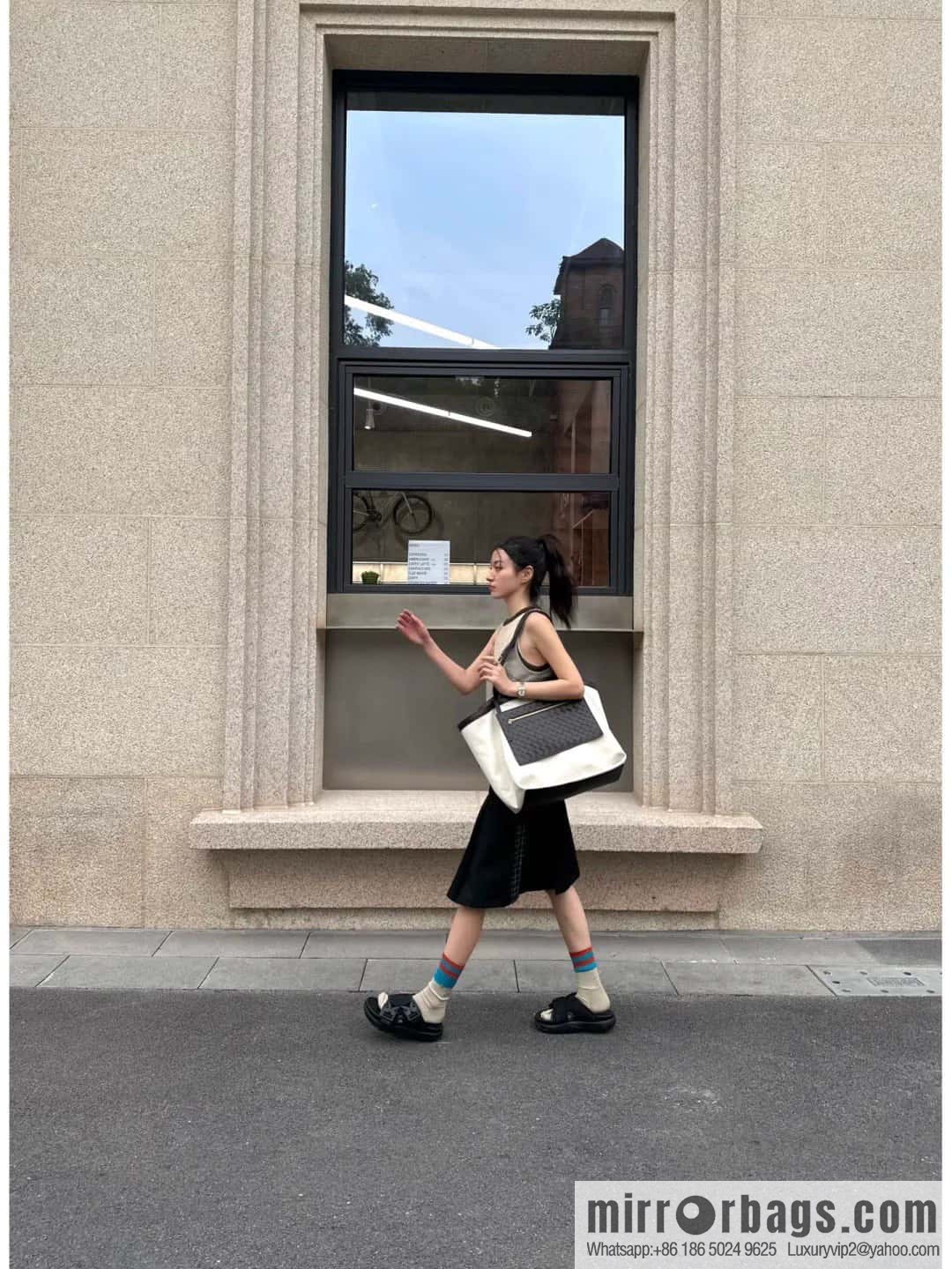 BV new structural Flip Flap tote handbag, model number: 754915 large.