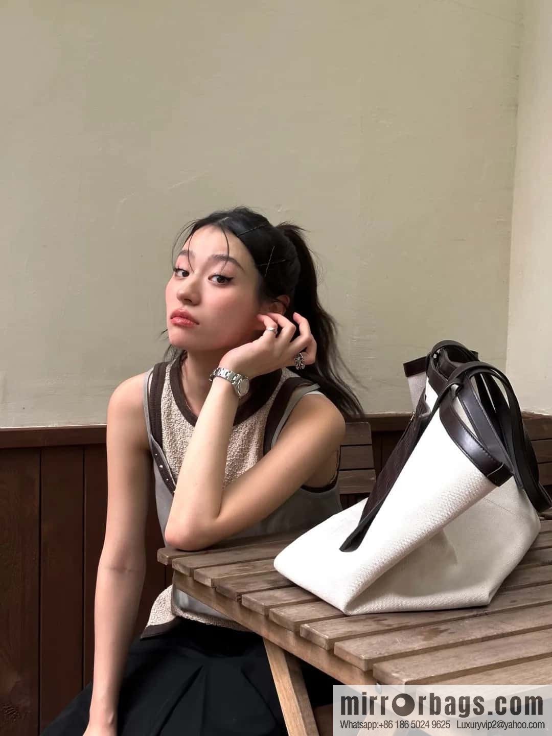 BV new structural Flip Flap tote handbag, model number: 754915 large.