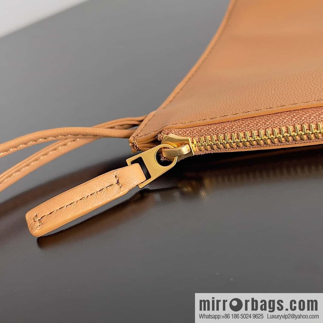 38Cm ๐๐ผ๐๐๐ฒ๐ด๐ฎ ๐ฉ๐ฒ๐ป๐ฒ๐๐ฎ large rectangular tote bag, model: 609175 light brown