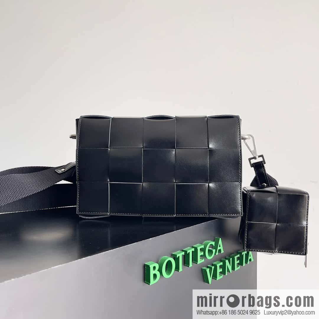 Bv new Unisex same two-in-one His & Hers model number: 741777 leather black