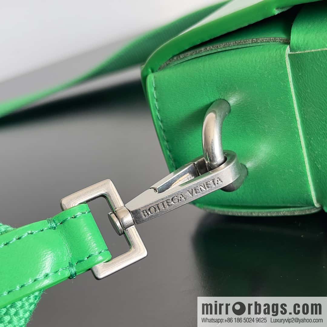 Bv new Unisex same two-in-one His & Hers model number: 741777 green