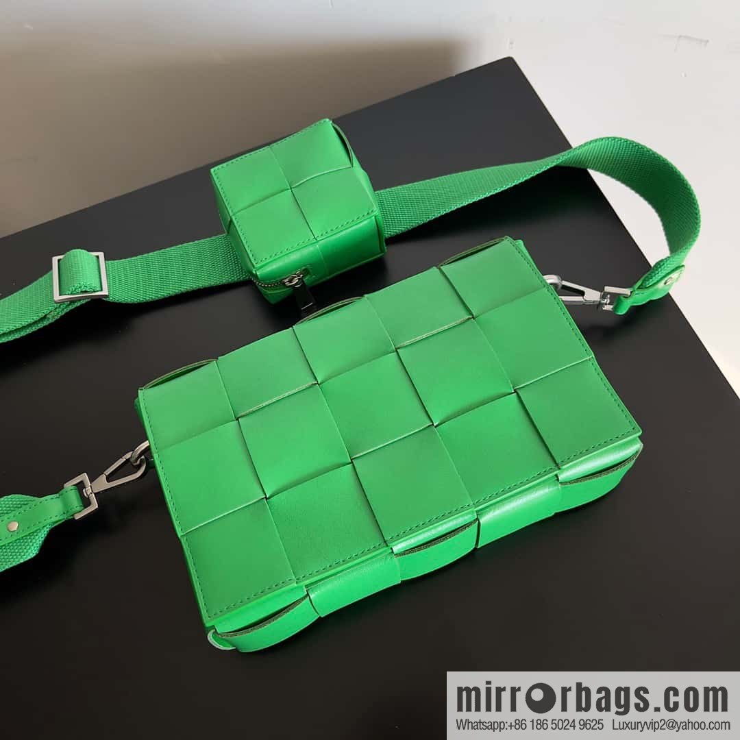 Bv new Unisex same two-in-one His & Hers model number: 741777 green