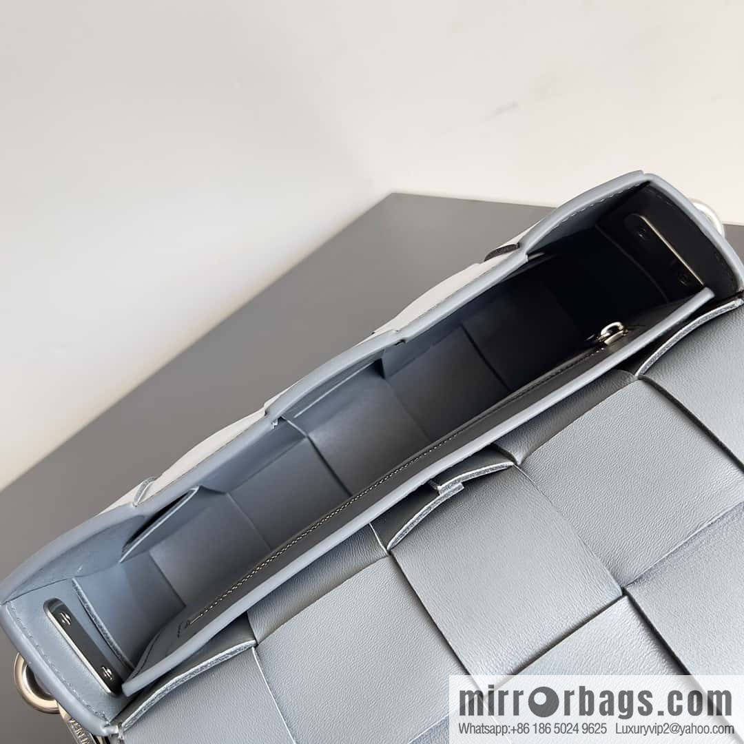 Bv New Unisex Same 2-in-1 His & Hers Model Number: 741777 Grey