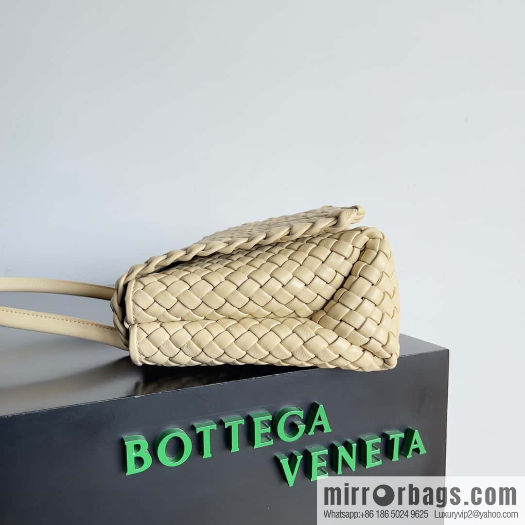 B home 2022 autumn and winter new product PATTI woven tote bag model number 709420 oat color