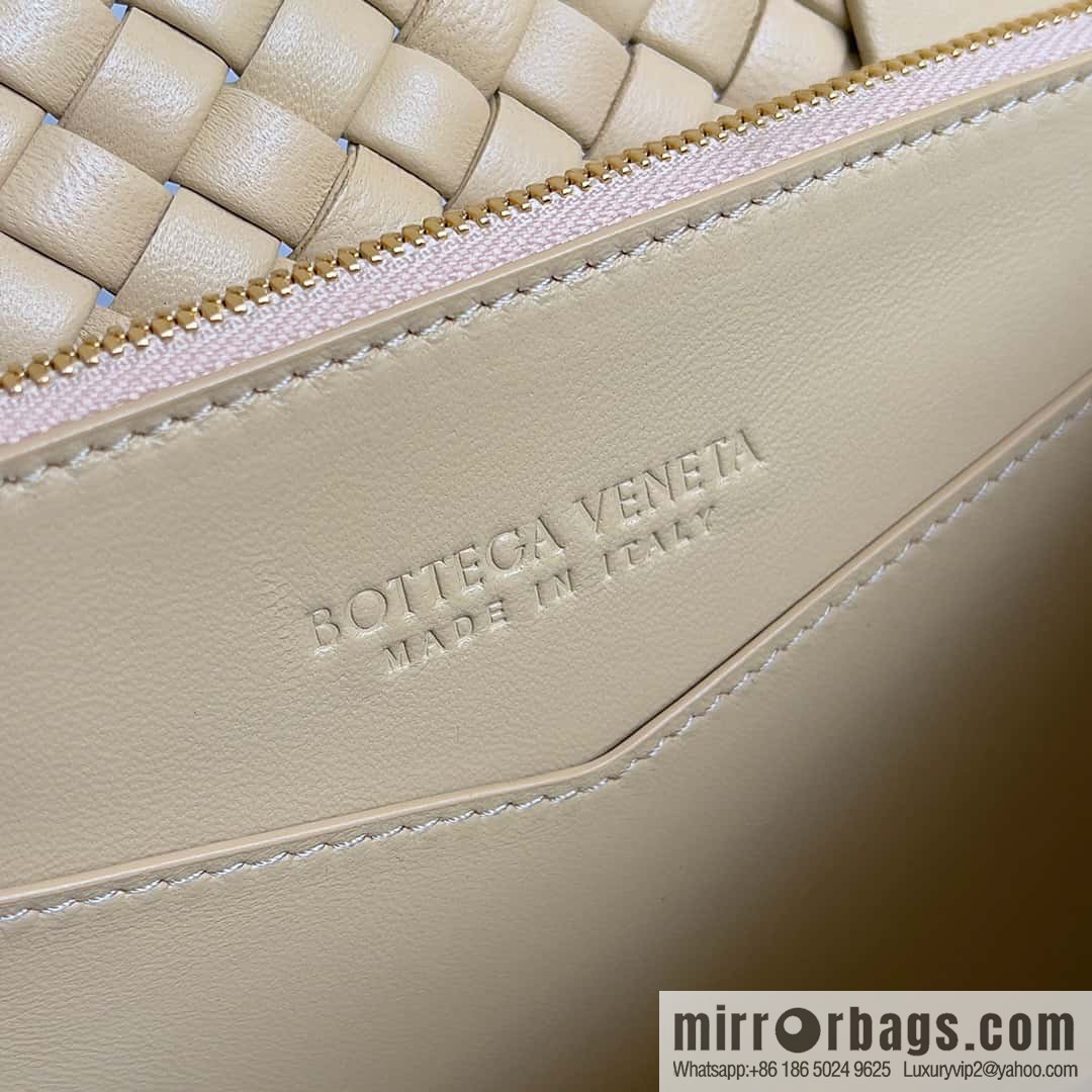 B home 2022 autumn and winter new product PATTI woven tote bag model number 709420 oat color