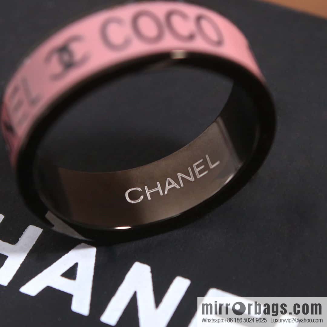 ☀️New ☑️ Chanel Double C Pink Drip COCO Ring ☀️