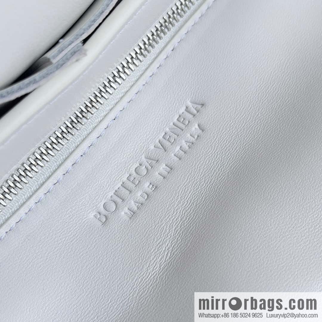 Bv new Unisex same two-in-one His & Hers model number: 741777 white