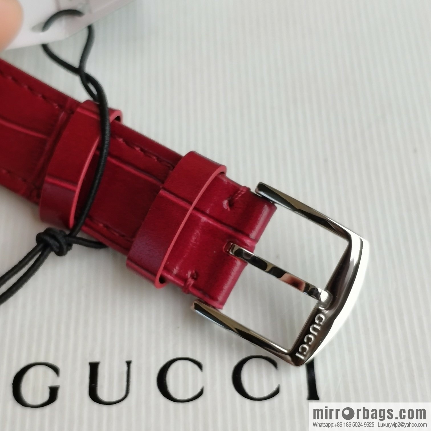 Gucci GUCCl's latest 316L stainless steel calfskin strap watch