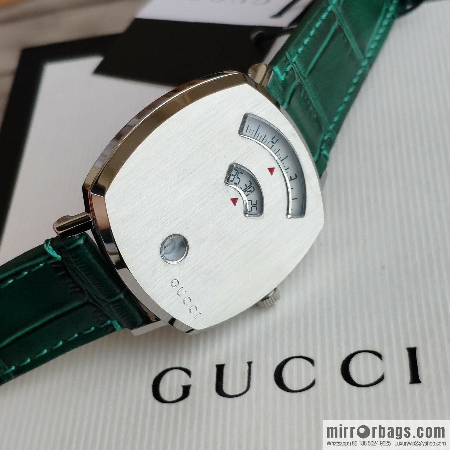 Gucci GUCCl's latest 316L stainless steel calfskin strap watch