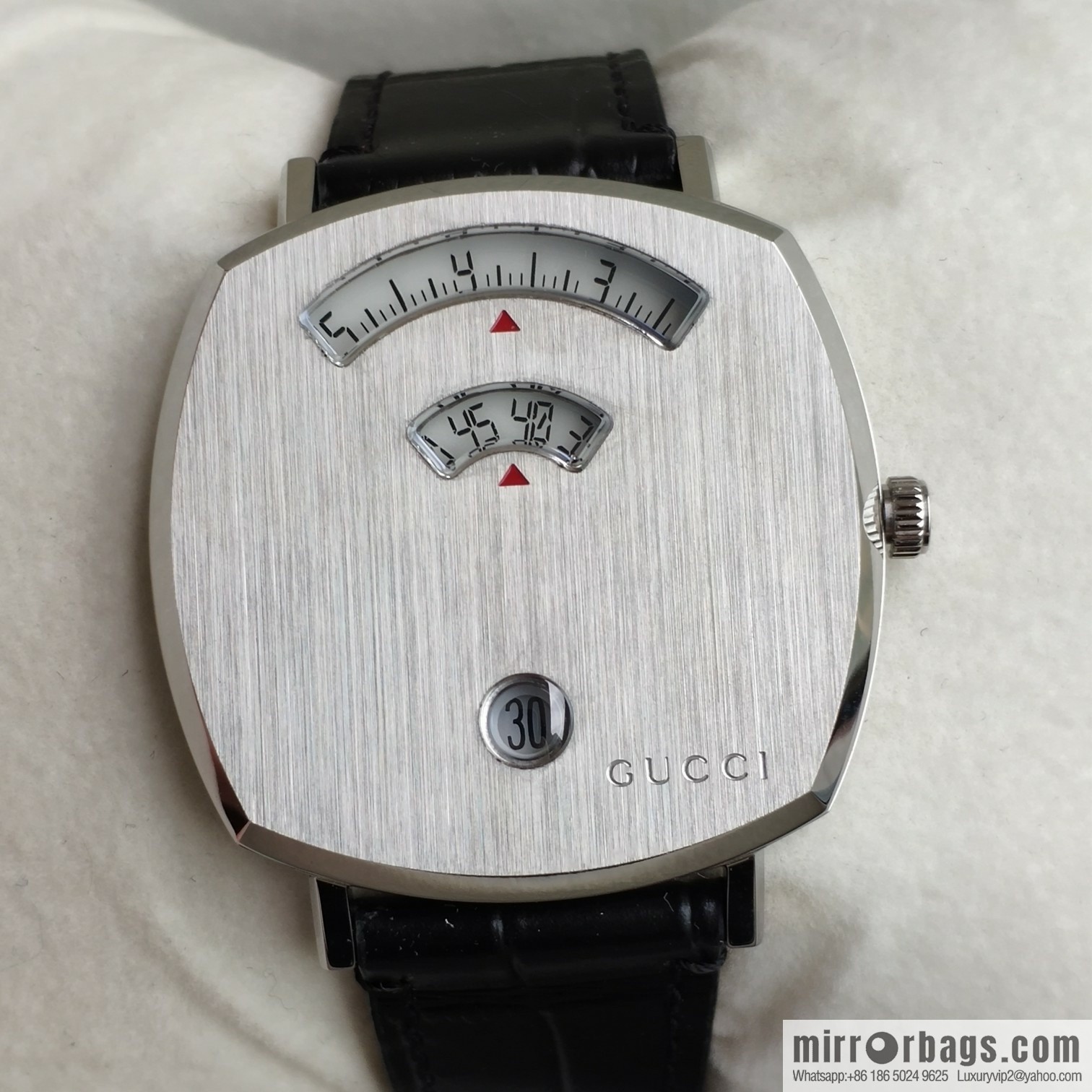 Gucci GUCCl's latest 316L stainless steel calfskin strap watch