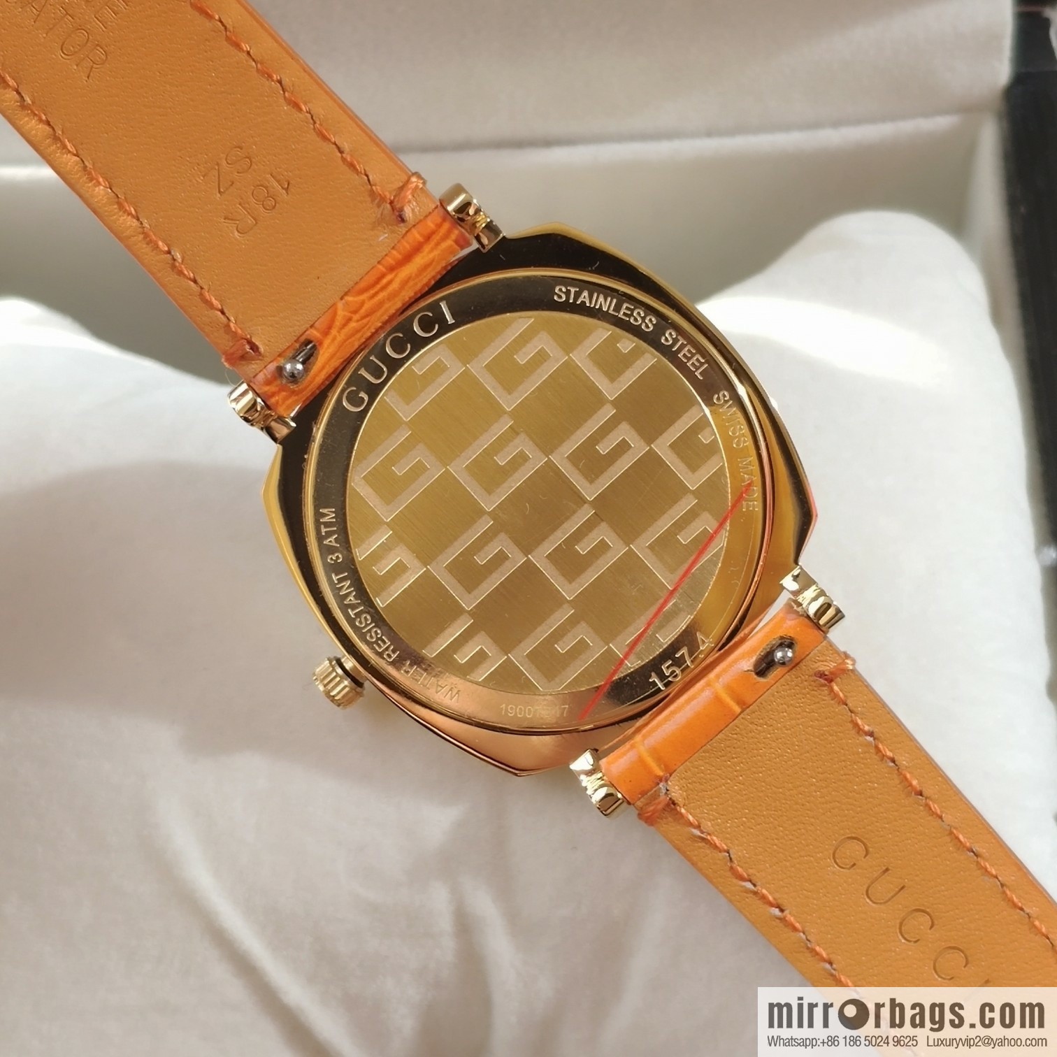Gucci GUCCl's latest 316L stainless steel calfskin strap watch