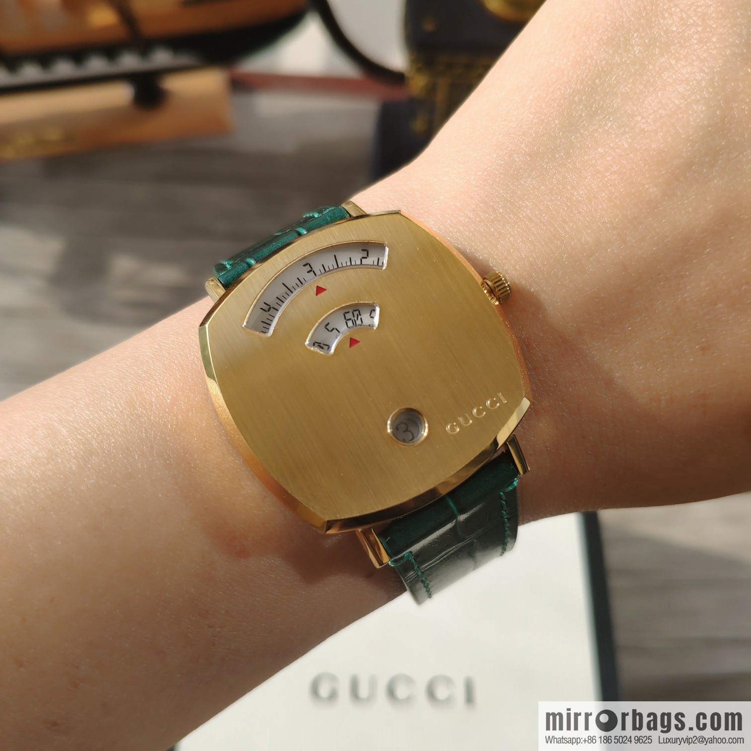 Gucci GUCCl's latest 316L stainless steel calfskin strap watch