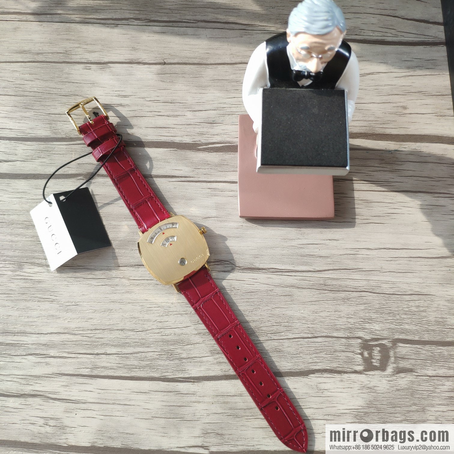 Gucci GUCCl's latest 316L stainless steel calfskin strap watch